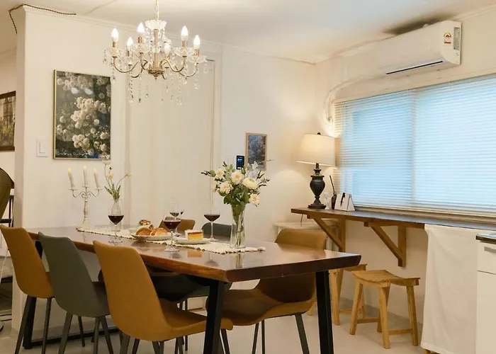 Itaewon Station 3 Minutes-6 Beds-7 People-massage Chair-private House *