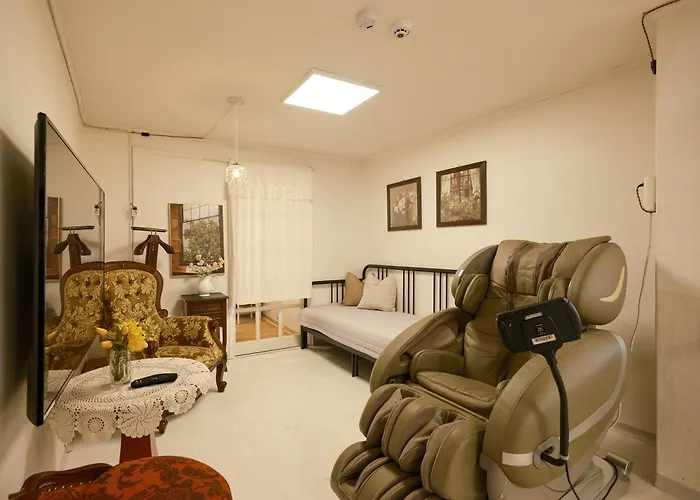 Itaewon Station 3 Minutes-6 Beds-7 People-massage Chair-private House Apartamento *